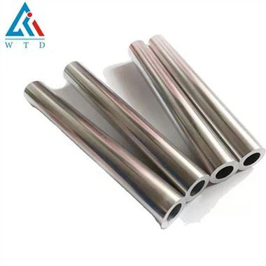 Õhukese seinaga titaantoru