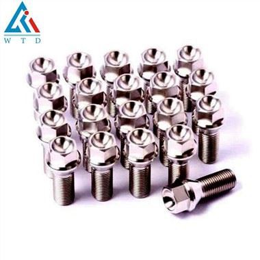 Titaanist rattapoldid