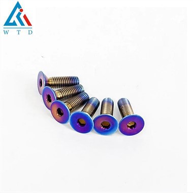 Põlenud titaanpoldid